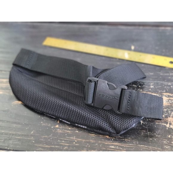 Adidas Monogram Fanny Black/White Cross-Body Waistbag Runners Bag OS - Picture 3 of 3